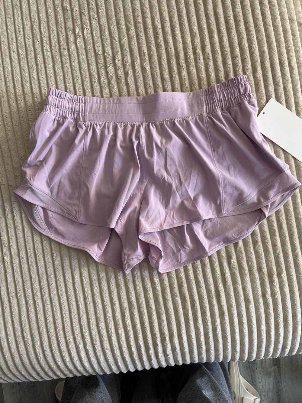 Lululemon Hottt Hot LR Short 2.5” Lined